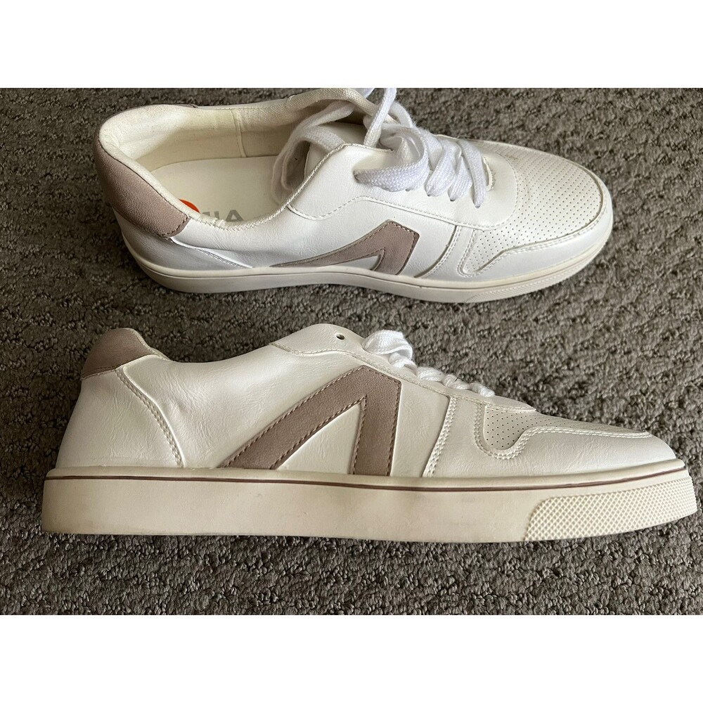 MIA Alta Sneakers White /Cement Size 9.5 M NWOB